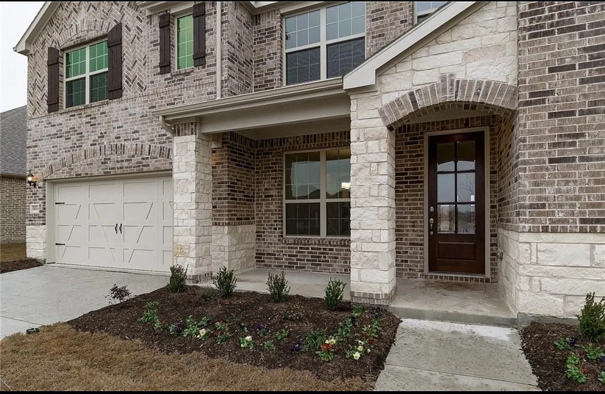 5 bed, 3667 sqft, $3,750 — Photo 1