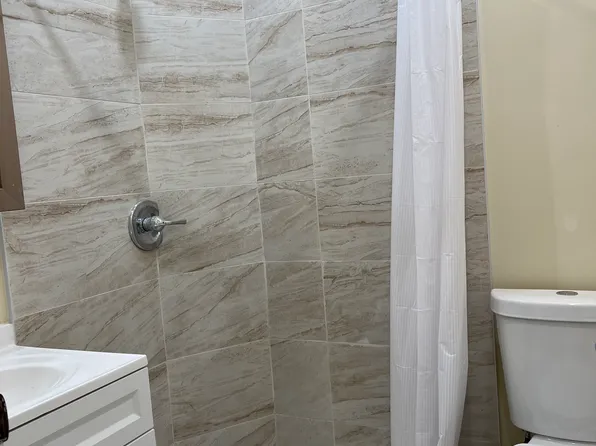 465 Greenmount Avenue image 4 of 10