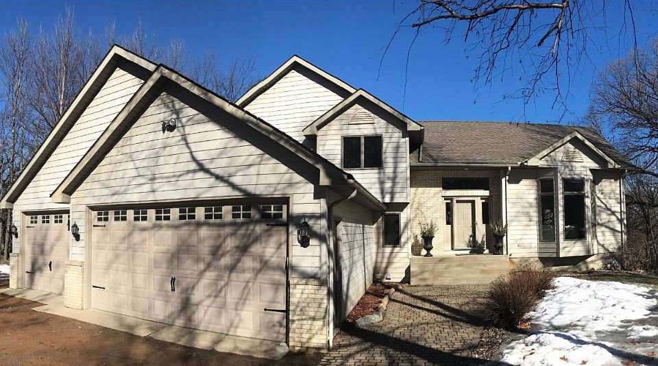 1st image of 12050 Creekridge Ln