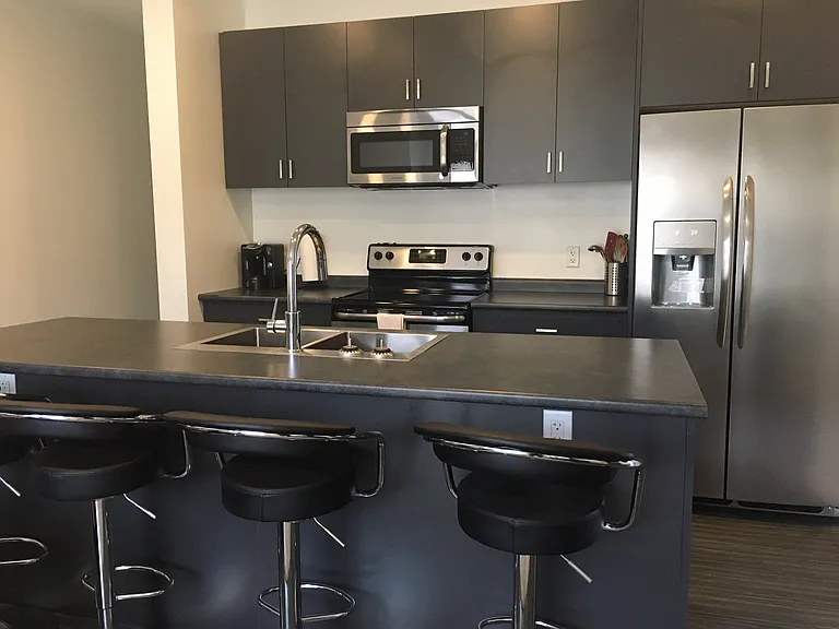 98 Market Ave — Photo 31