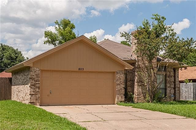 1st image of 803 Wind Brooke Dr