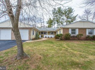 4206 Middle Ridge Dr, Fairfax, VA 22033