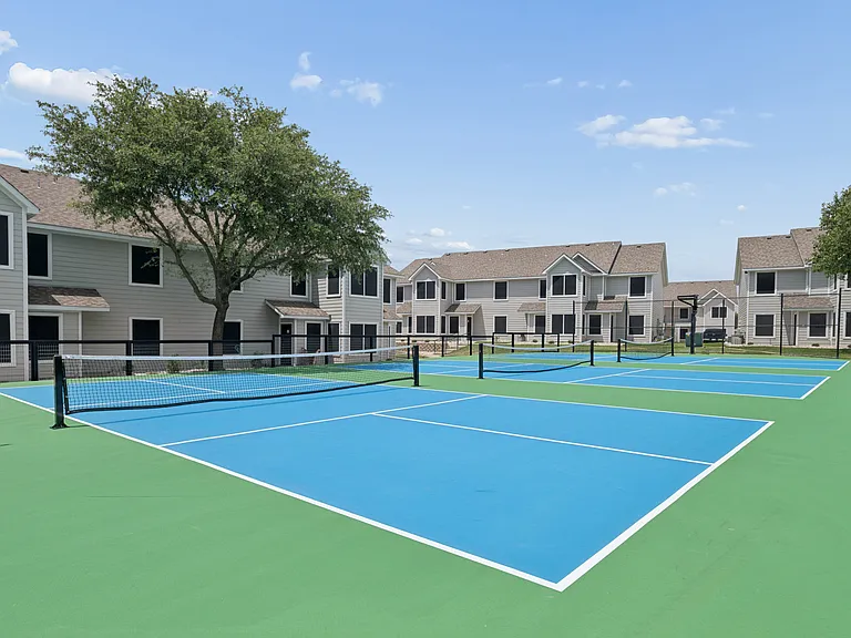 Lakeview Apartments — Photo 10