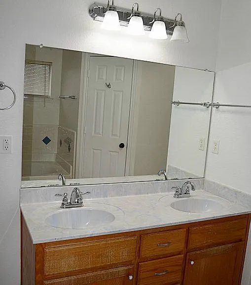 4902 Slate Ct — Photo 19