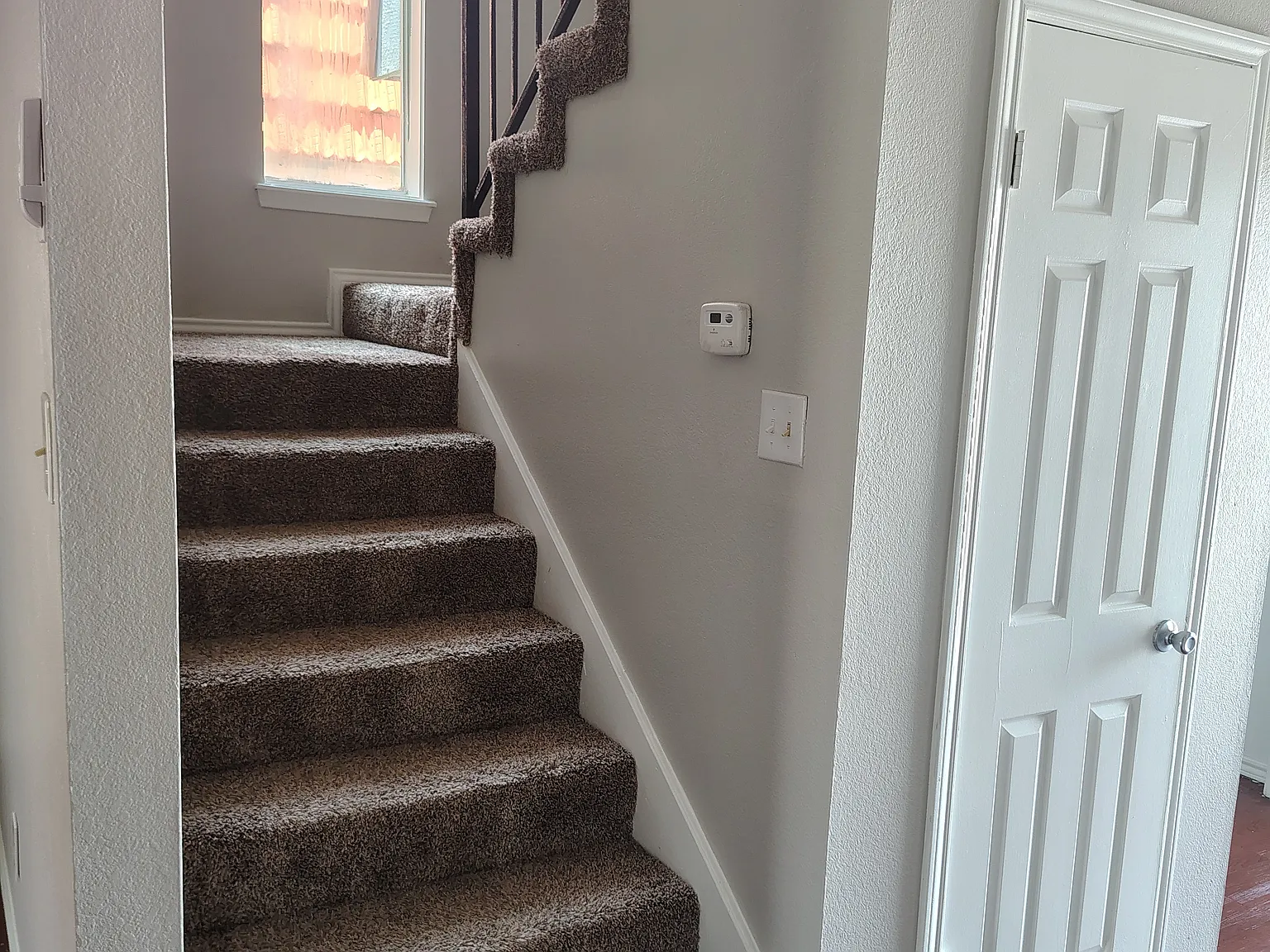 3 bed, 2.5 bath, 1718 sqft, $1,275 — Photo 4