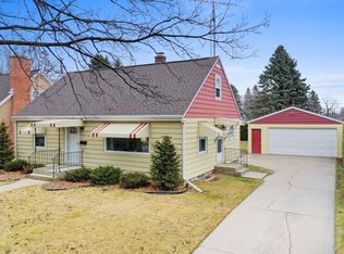 1333 N 10th St, Manitowoc, WI 54220