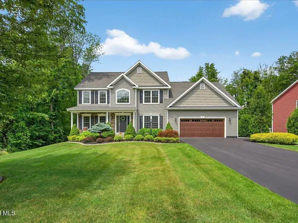 12 Roger Lane, Clifton Park, NY 12065