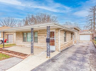 230 S William St, Joliet, IL 60436