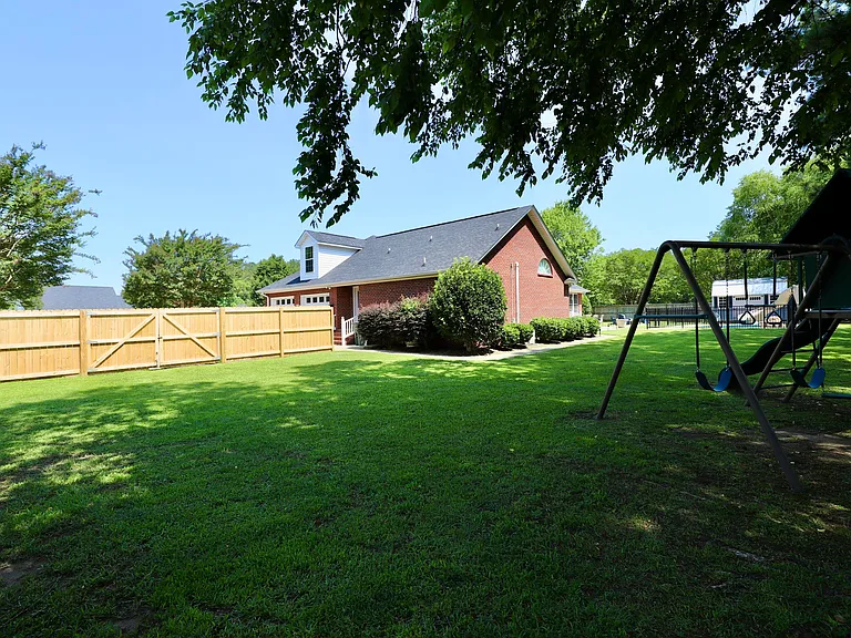 595 Saint Augustine Dr — Photo 104