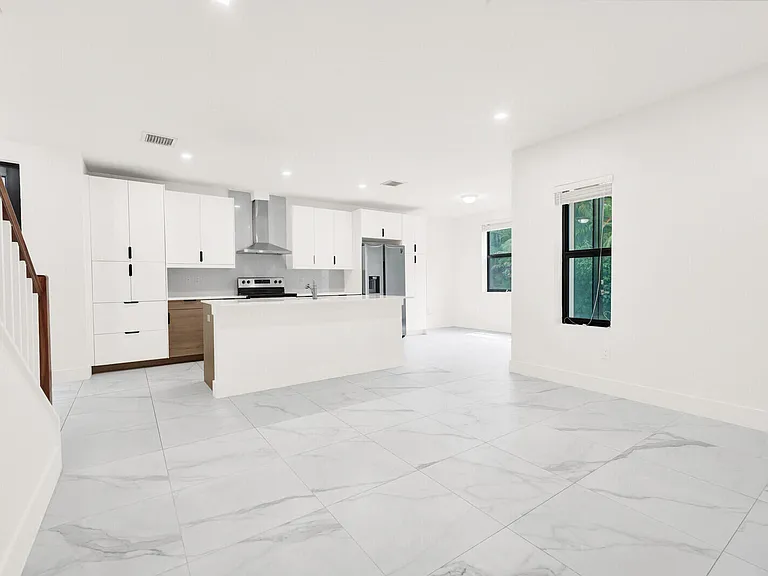 407 Bella Sol Way — Photo 18