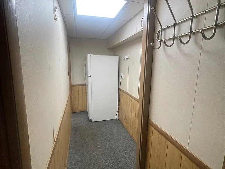 210 S Monroe St — Photo 10