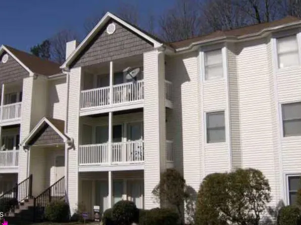2328 W Vandalia Rd Unit D, Greensboro, NC 27407