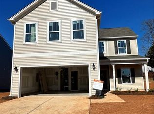 1819 Gatehouse View Dr, Winston Salem, NC 27127