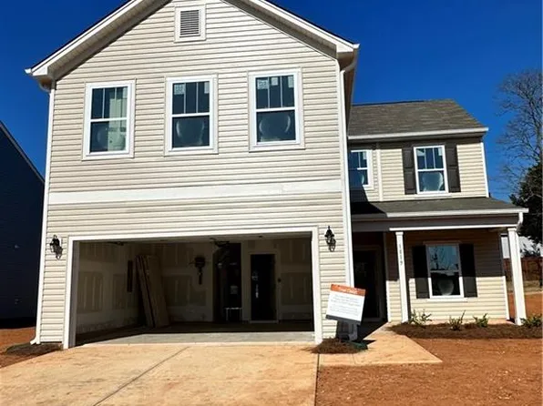 1819 Gatehouse View Dr, Winston Salem, NC 27127