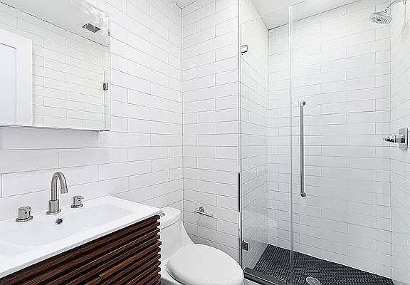 4th image of 437 Franklin Ave #2F