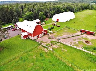 E6194 W Harding Rd, Bessemer, MI 49911