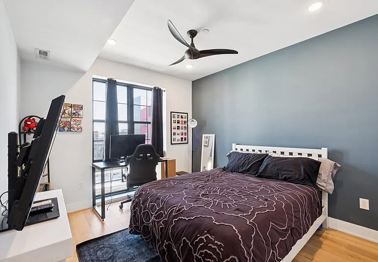 1232 N Front St #4B — Photo 10