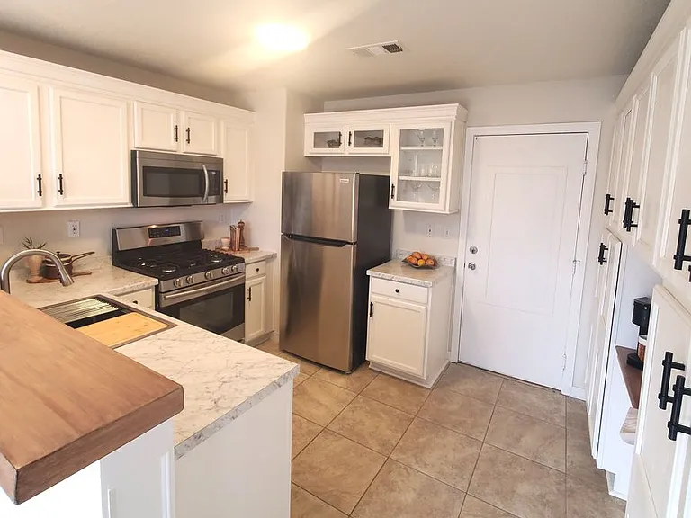 4808 Leadership Ct — Photo 7
