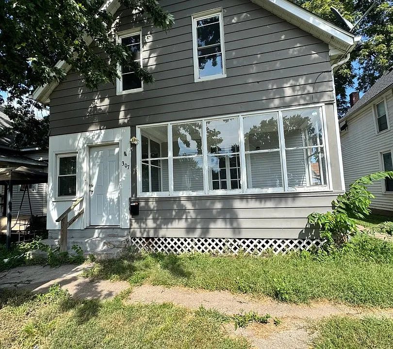 307 S Lincoln Ave