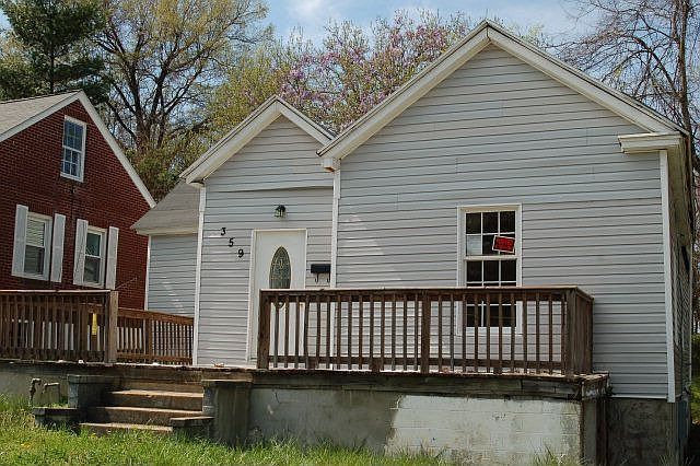 1st image of 359 Ross St