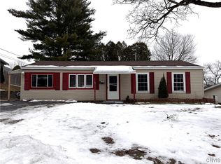 510 Deerwood Rd, Utica, NY 13502