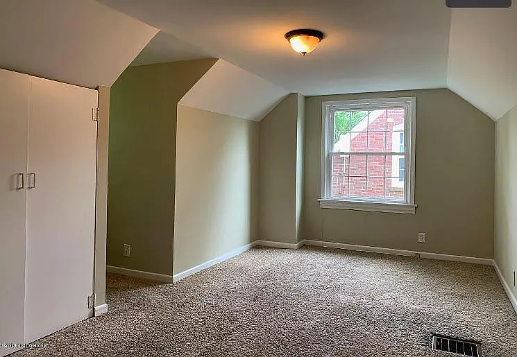 3006 Bobolink Rd — Photo 8