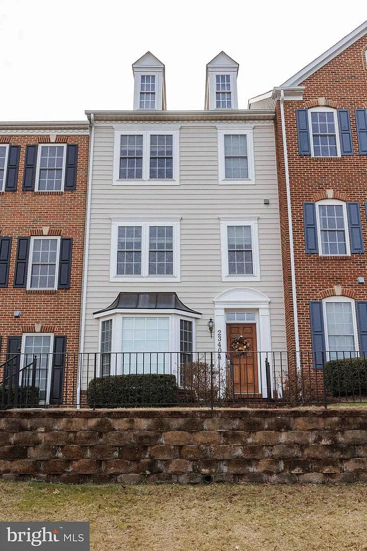 23404 Winemiller Way photo 1