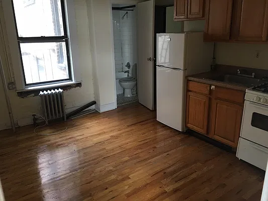 Rented by Crosstown Apartments NYC | media 8