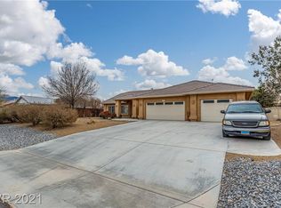6751 Longmeadow Dr, Pahrump, NV 89061