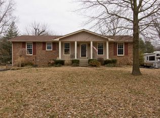 303 Indian Lake Rd, Hendersonville, TN 37075