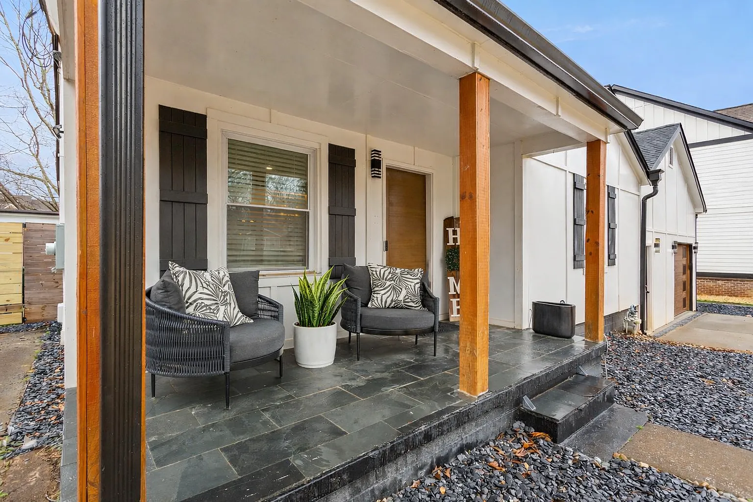 1377 Marston St SE — Photo 2