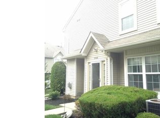 5508 Essex Ln, Mount Laurel, NJ 08054