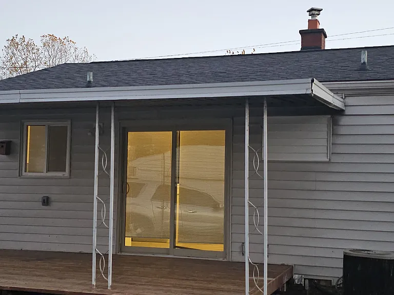 805 E Hemphill Rd — Photo 20