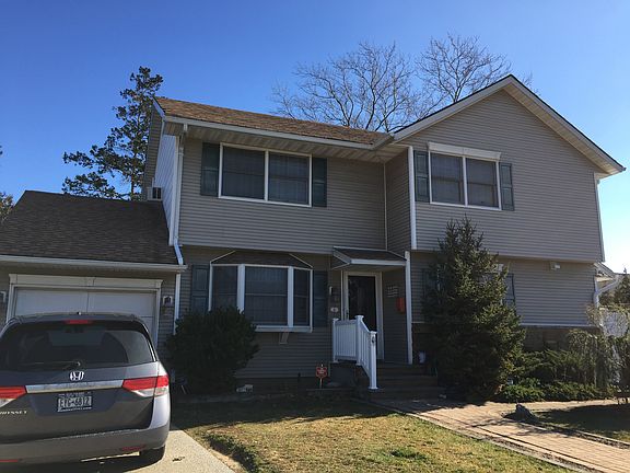 4th image of 6 Seneca Dr