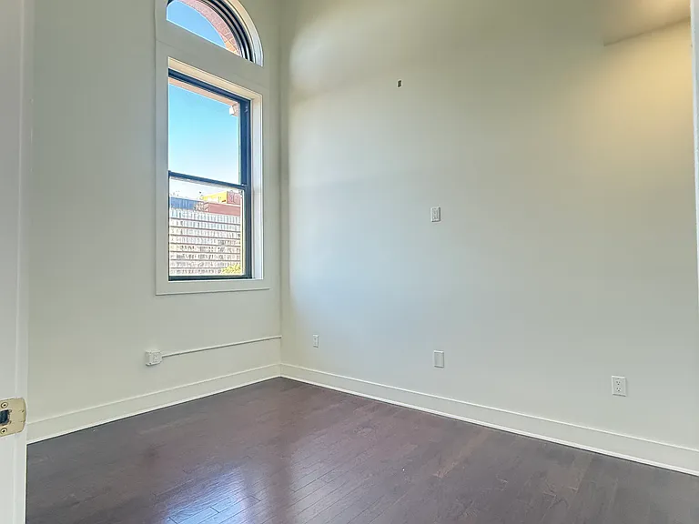 50 S Jefferson St #504 — Photo 13