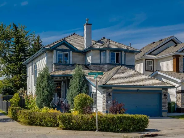 142 E Springbank Cres SW, Calgary, AB T3H 3S6