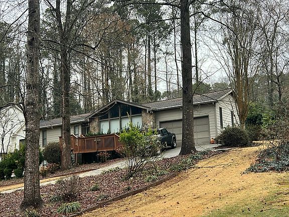 2nd image of 4878 Woodhurst Way