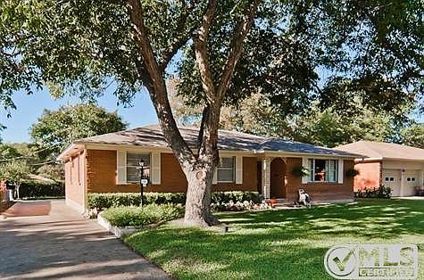 1st image of 2456 Dorrington Dr