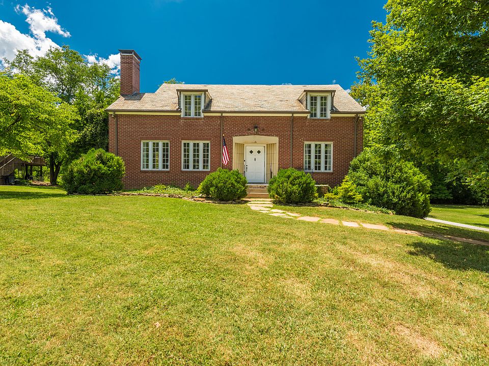 1st image of 203 S Chilhowee Dr