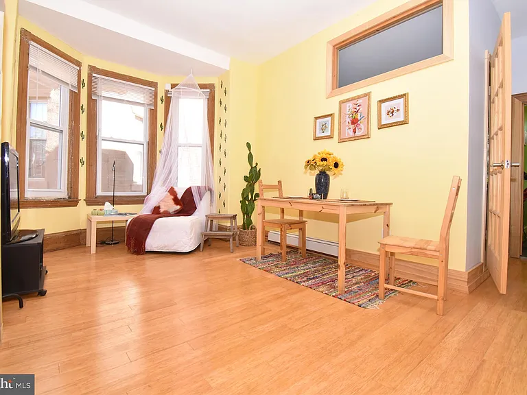 4920 Warrington Ave #2 — Photo 1