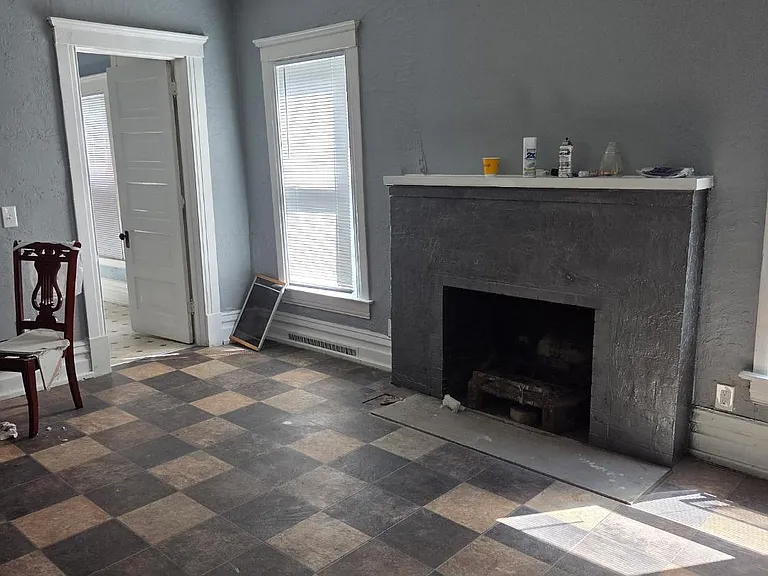 524 N Walnut St #1 — Photo 1