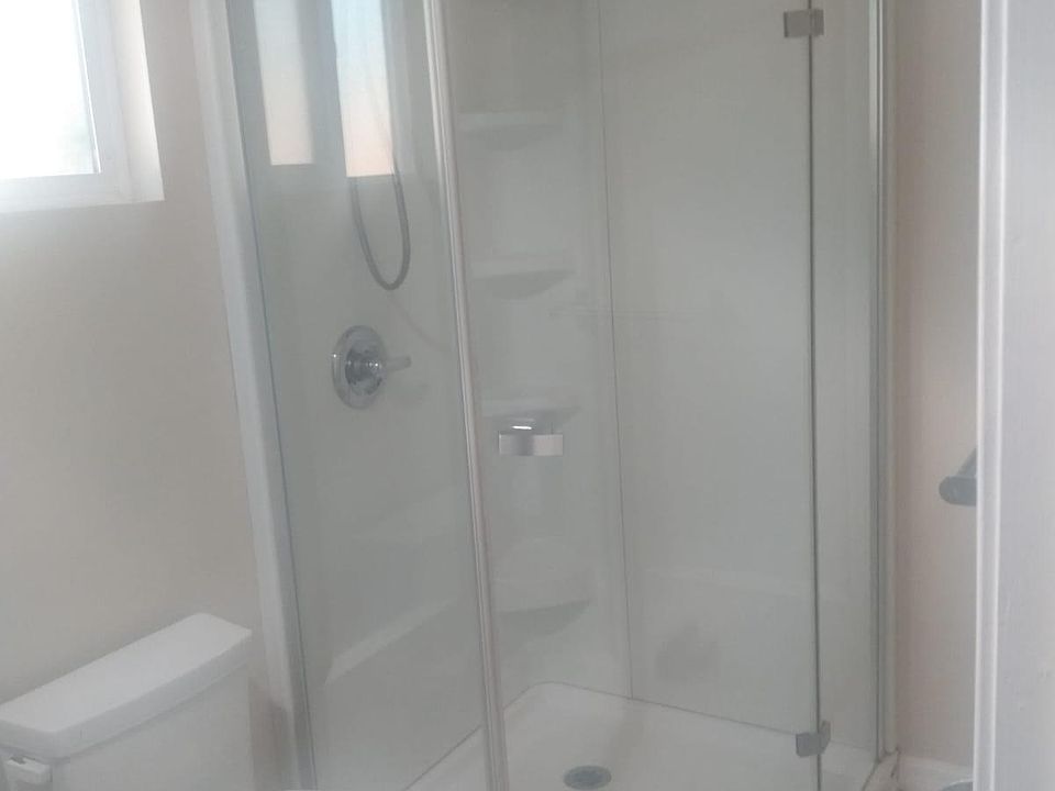 2nd image of 5816 Halbrent Ave
