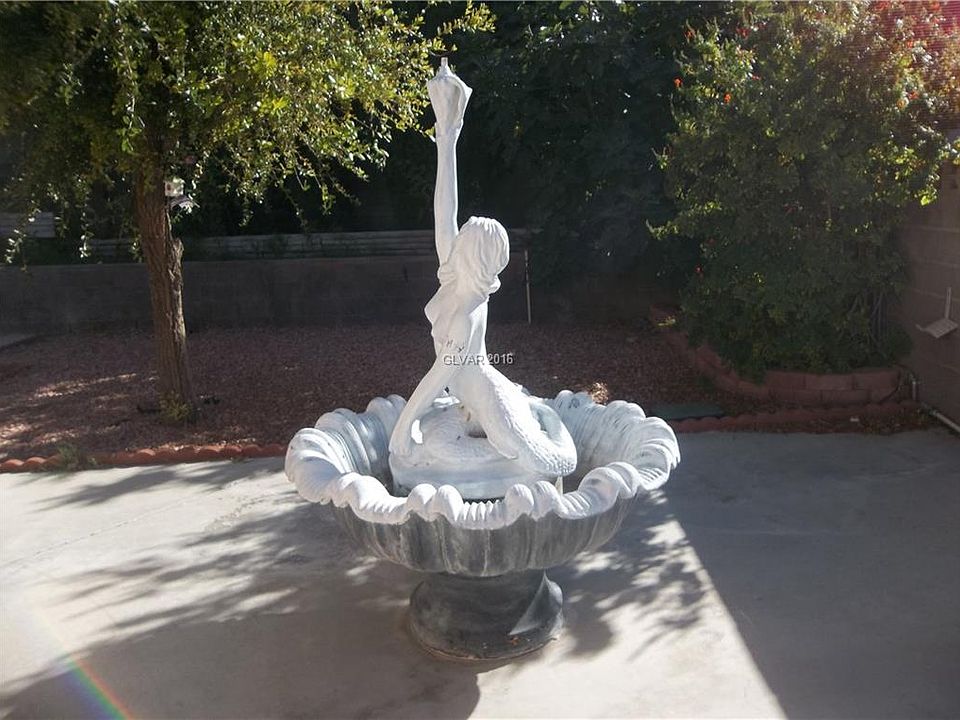 2nd image of 2282 Ray Kanel Dr #0