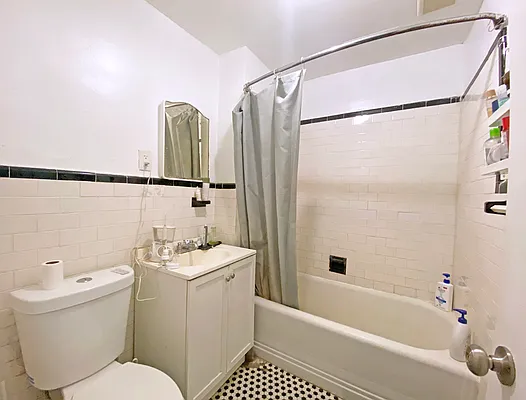 Rented by Corcoran | media 20