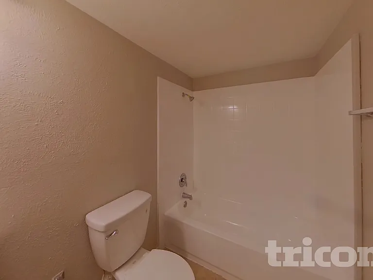 7309 Hedge Dr — Photo 14