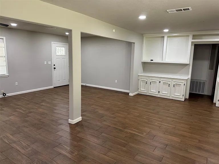 1413 Forehand St — Photo 7