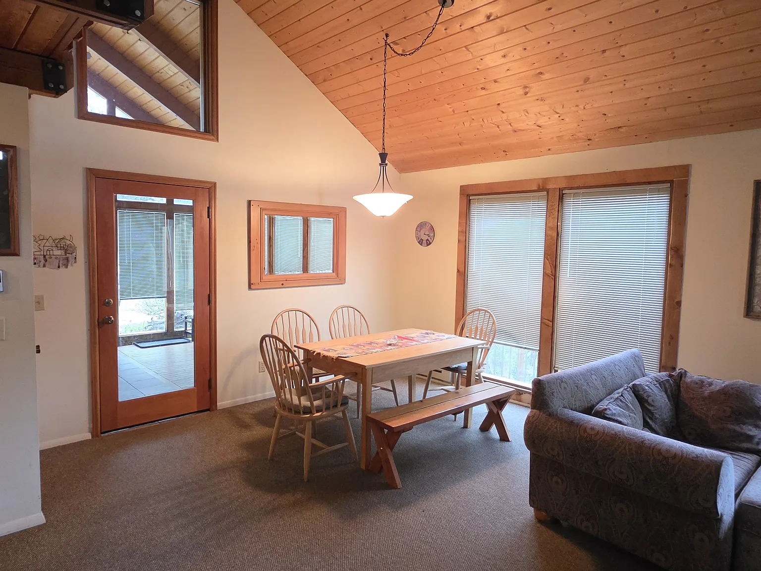 2 bed, 2.0 bath, 1656 sqft, $2,600 — Photo 3