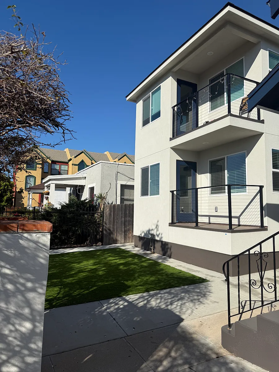 Building Photo - 4057 Alabama St #1