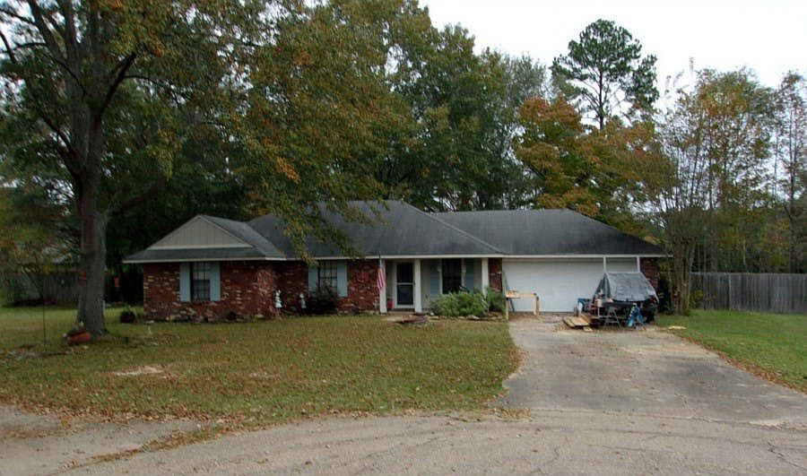1st image of 107 Dogwood Trl