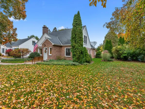 7436 North Lombardy ROAD, Fox Point, WI 53217